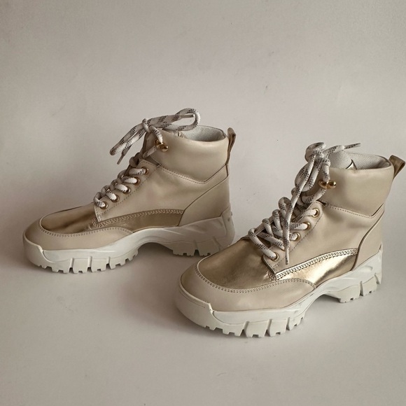 TOD'S lace up boots - Picture 2 of 7